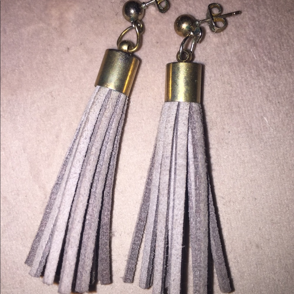 Lizard Thicket Grey tassel earrings